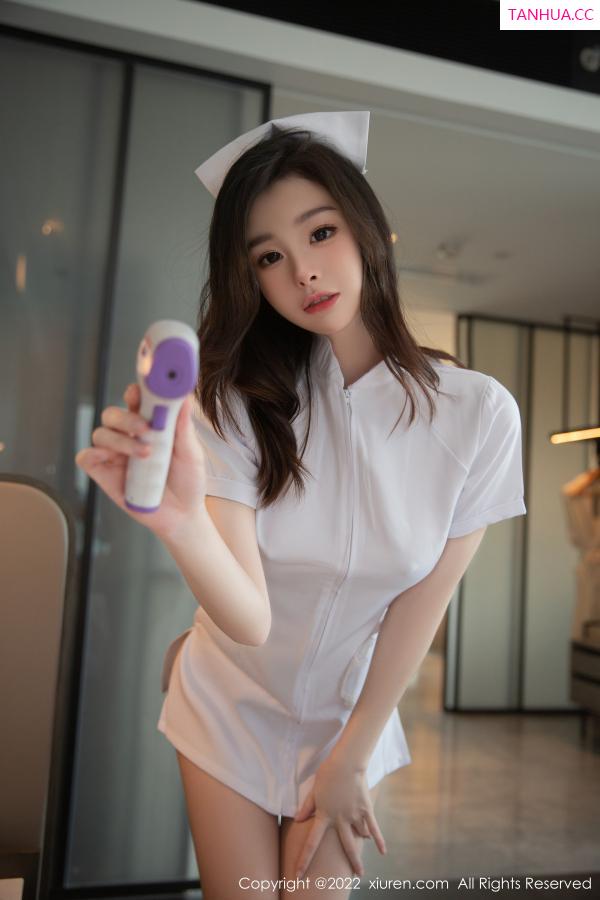逗逗DouDou  [XiuRen]高清写真图 2022.12.20 No.6020 是小逗逗 护士服美腿第45张图片